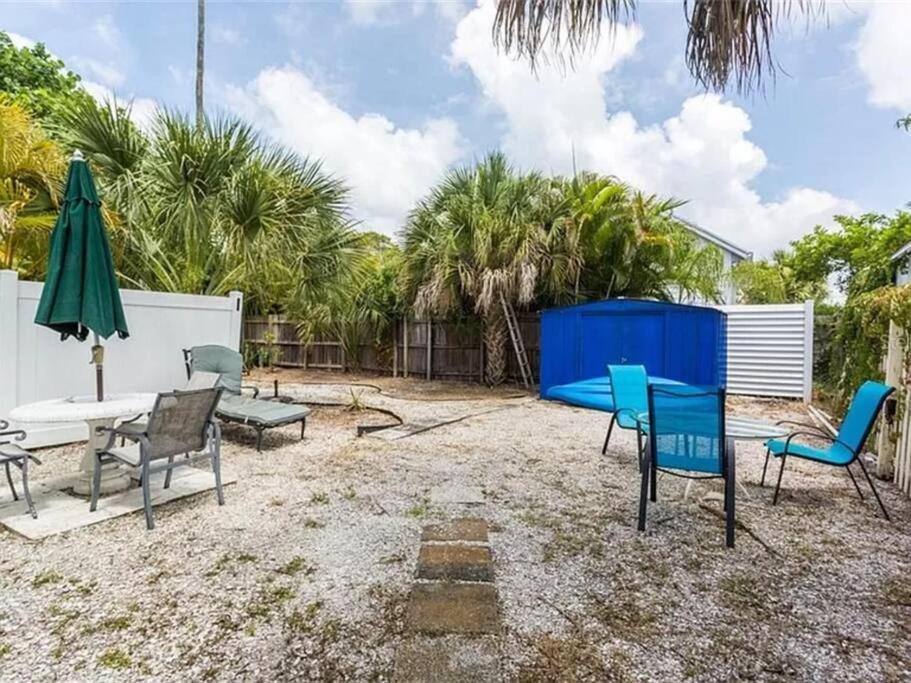 Charming Studio Unit Across From Lido Key Beach ساراسوتا المظهر الخارجي الصورة